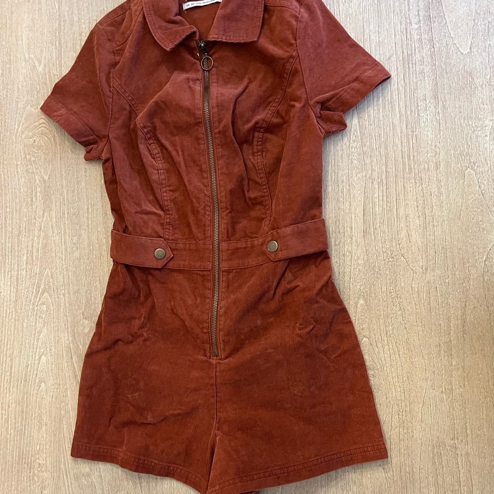NWOT UO 70s ROMPER